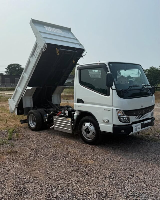 三菱ふそう・キャンター3tダンプ